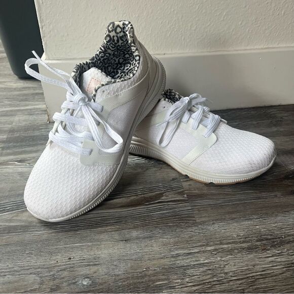 Avia Women's Deluxe Athletic Sneaker, White/Leopard - Picture 3 of 13